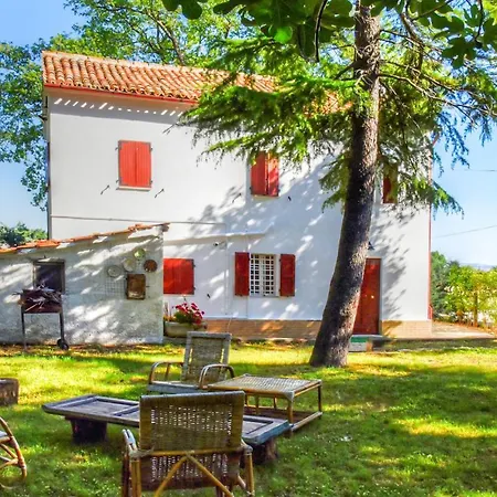 Beautiful In With 3 Bedrooms * Cingoli