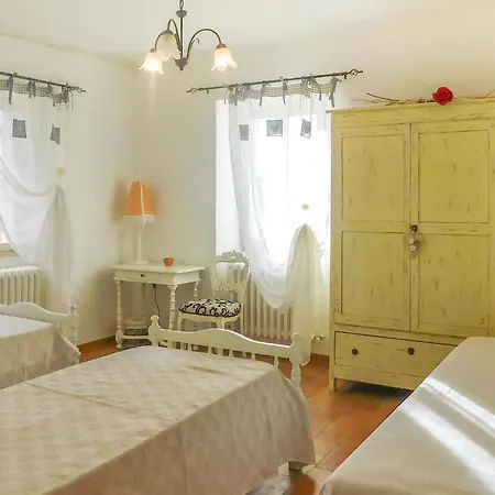 Beautiful In With 3 Bedrooms Hébergement de vacances